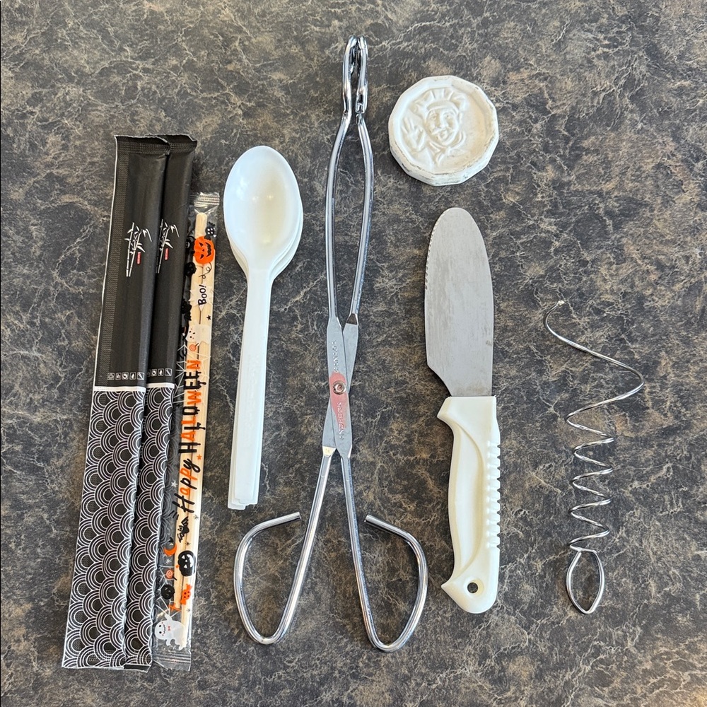 Vintage Mixed Kitchen Utensils Sandwich Spreader Serrated Stainless Steel Tongs
